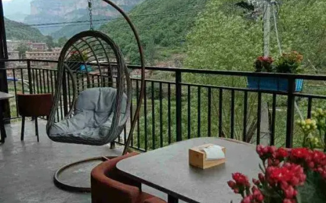 Shanjumeng Hostel