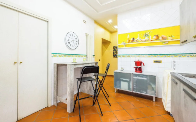 Yellow City Apartment by Wonderful Italy