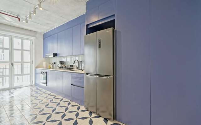 w Stylish 2BR in Plaza Herrera
