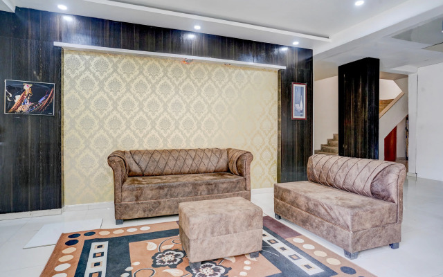 Super Townhouse Godavari Riverbank Formerly Shanti Datta Inn