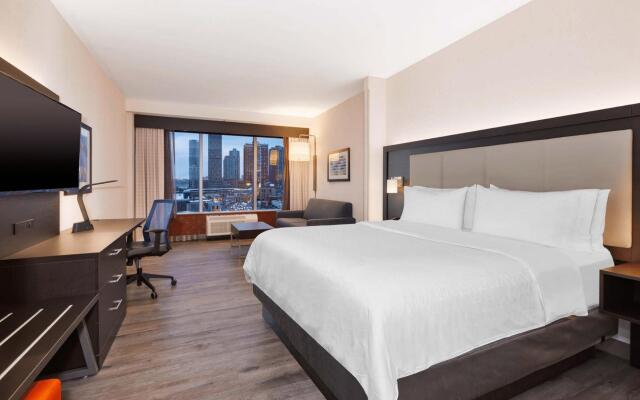 Holiday Inn Express & Suites Jersey City - Holland Tunnel, an IHG Hotel