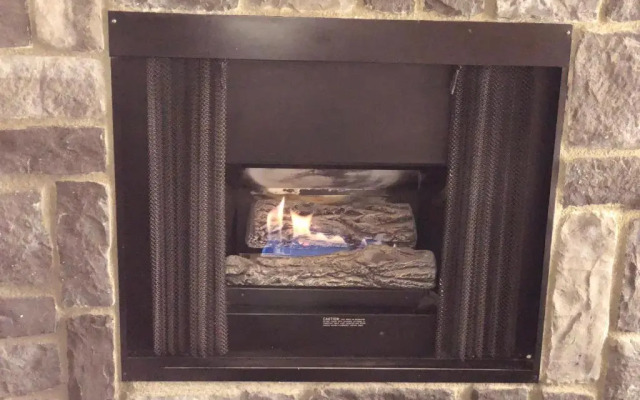 Rodeway Inn & Suites Fireside Lodge