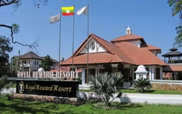 Royal Reward Resort