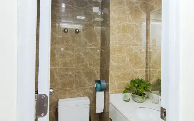 Fanxi Serviced Apartment (Shenzhen Meilin Zhuoyuecheng Branch 2)