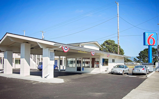 Motel 6-Crescent City, CA