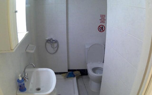 Apanemia Rooms