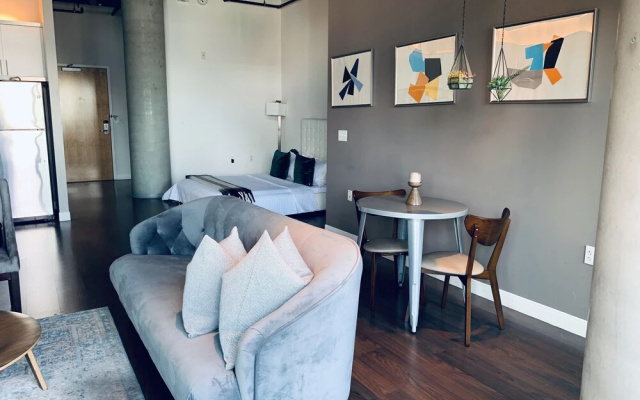New Lyfe Finest Luxury Apartment