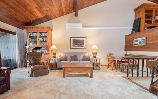 Four Hooppole South G6