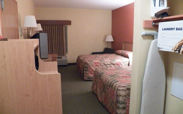 Home Town Inn Ringgold