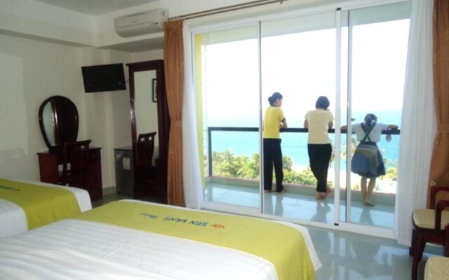 Golden Lotus Hotel