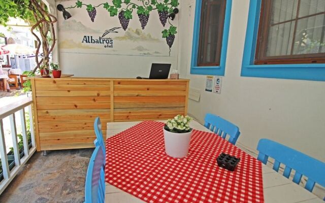 Albatros Hotel