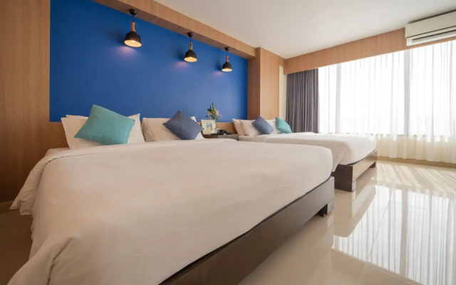 The Sixteenth Naiyang Beach Hotel
