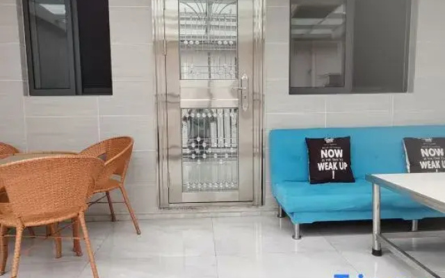 Jiehu'erju Hostel