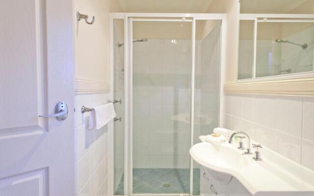 Aqualuna Beach Resort - Unit 25