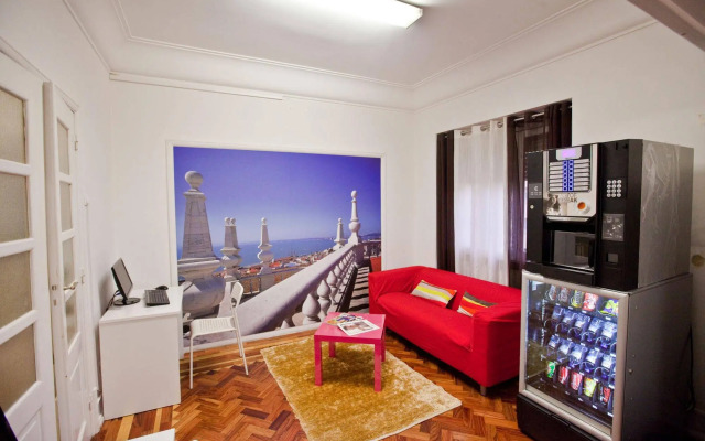 Tagus Palace Hostal