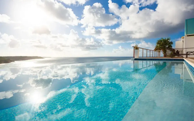6 BR Villa On Crocus Bay With Pool Concierge