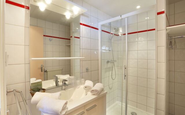 Hôtel Eliova - Le Chaix