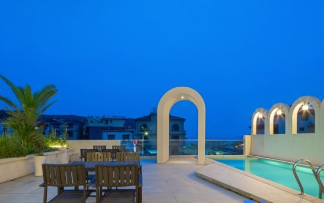 Floral Hotel·ShengSi White Island Hotel (South Long Distance Beach Shop) – Pool – Zhoushan