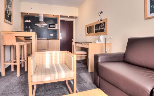 Hotel & Aparthotel Casteau Resort Mons