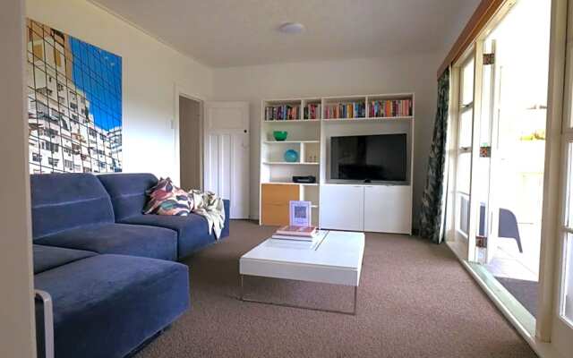 Muriwai Lodge