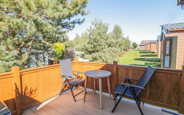 Acorn Lodge