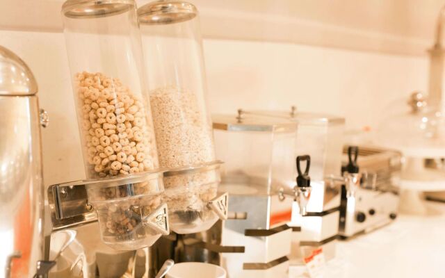 Ibis Xian First Gaoxin Road