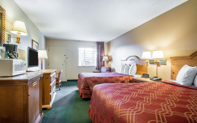 Econo Lodge Springfield I-44