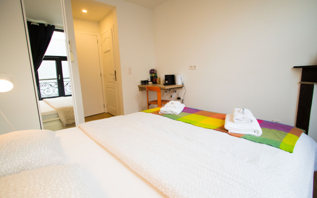 Unit 9 - Vibrant Room near Avenue Louise Best Location