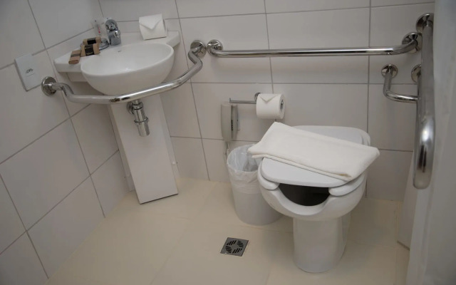 Ramada by Wyndham Macae Hotel Suites