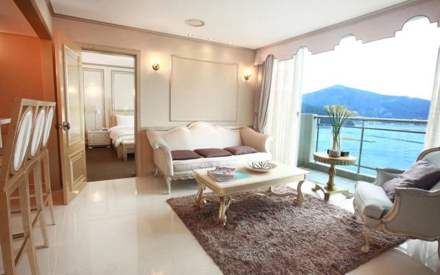 Riviera Hotel Geoje