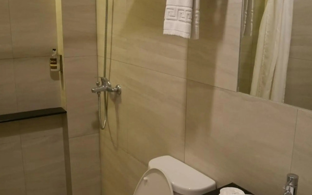 Circle Inn - Hotel & Suites