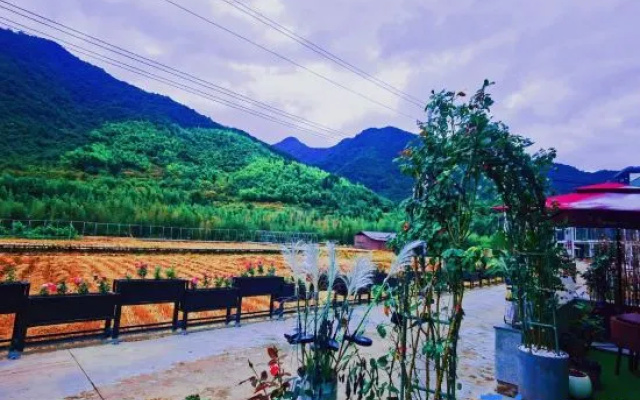 Yitu Xiqiu·Family Boutique Beauty Hotel