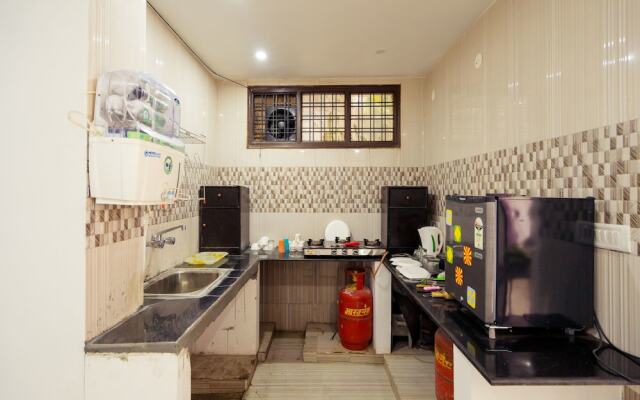 OYO 13291 Home Valley View 2BHK Near Picture Palace