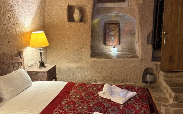 Valley Inn Cave Hotel