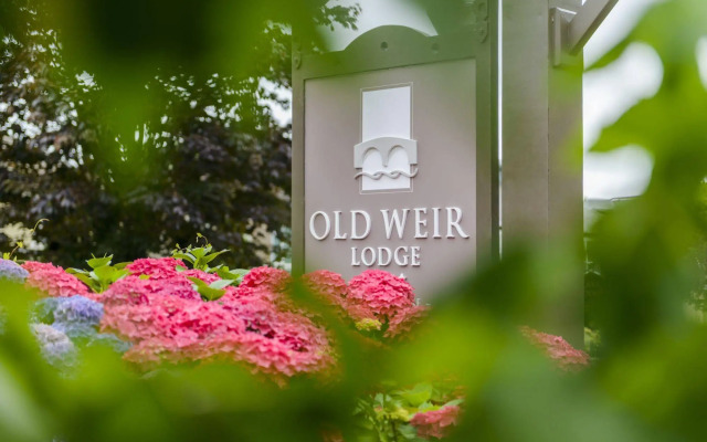 Old Weir Lodge