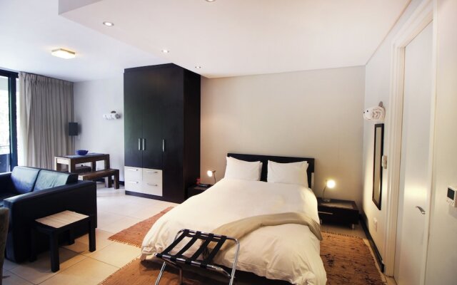 Cosy Studio in Camps Bay