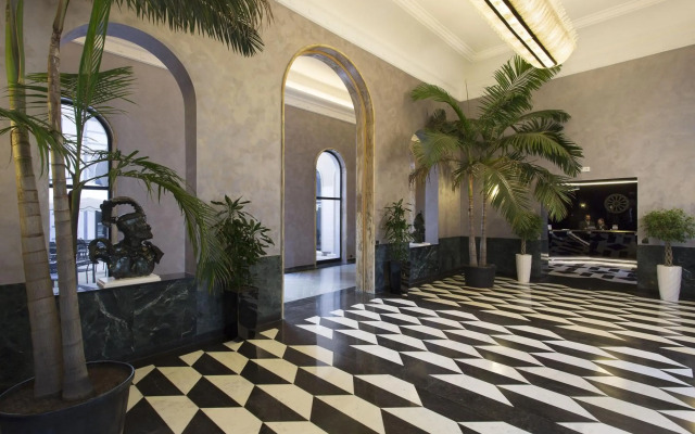 TH Roma - Carpegna Palace