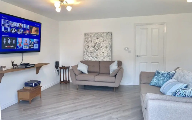 Property with Great Access - Sleeps max7