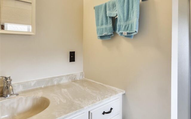 208 Hollywood Street by Long & Foster