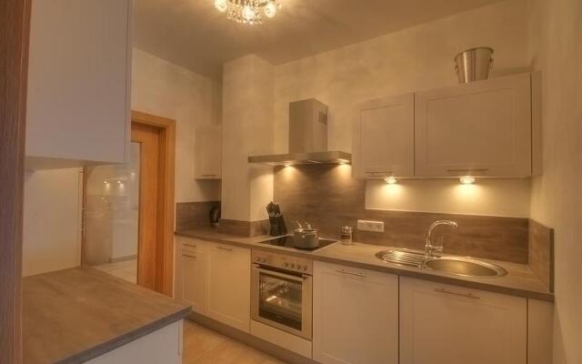 Chalet Apartment Ski and Golf by Kaprun Rentals