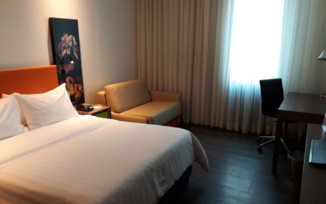 Hampton By Hilton Cartagena