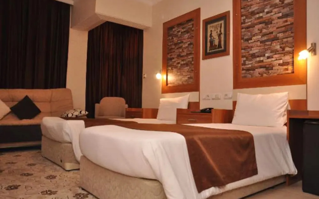 Bolat Hotel