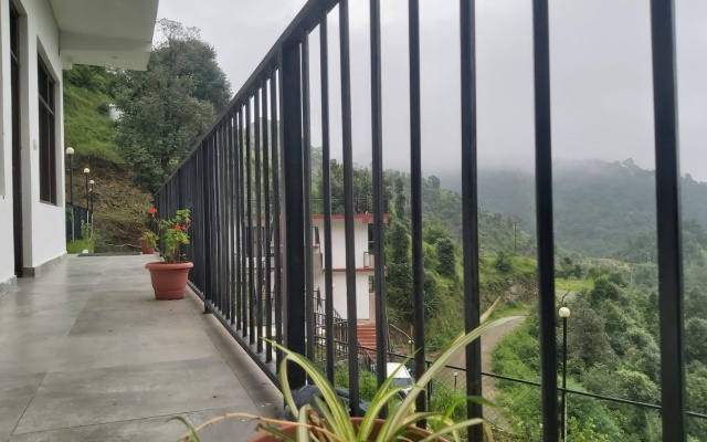 Hotel Vibrance Bridge  Valley Resort