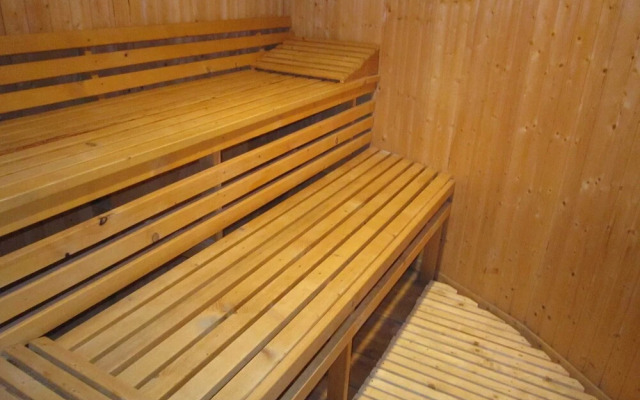 Holiday Home in Strotzbusch With Sauna
