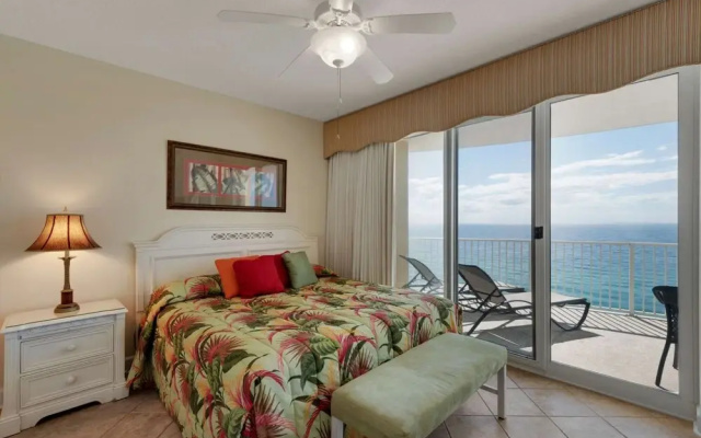 Twin Palms 1705