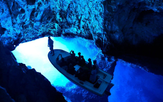 Villa Bol Brac save 15 percent on Split-villas com