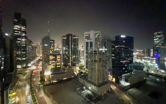 Relax in Style Central 1BDR Cityscape