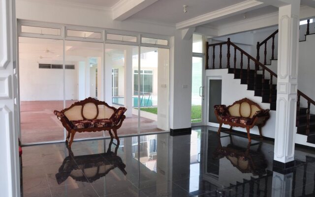 Lake Nest Bolgoda Resort