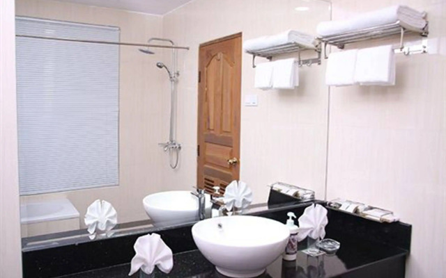 Excel Capital Hotel