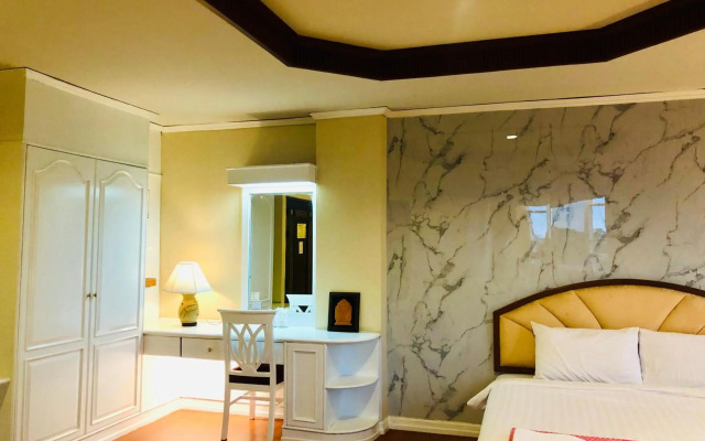 Hermitage Hotel & Resort (SHA Certified)